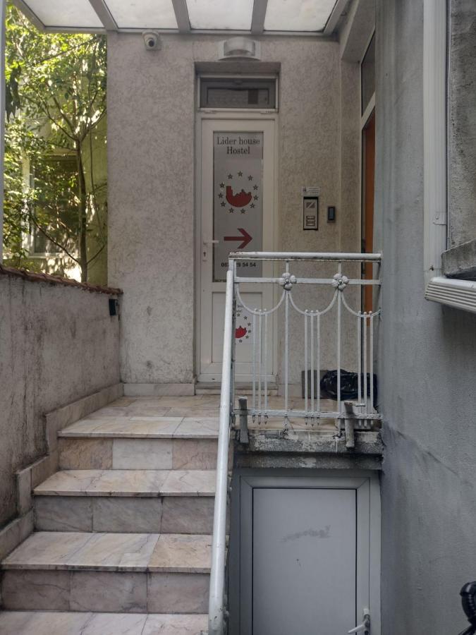 Лидер Хаус Хостел Varna ภายนอก รูปภาพ